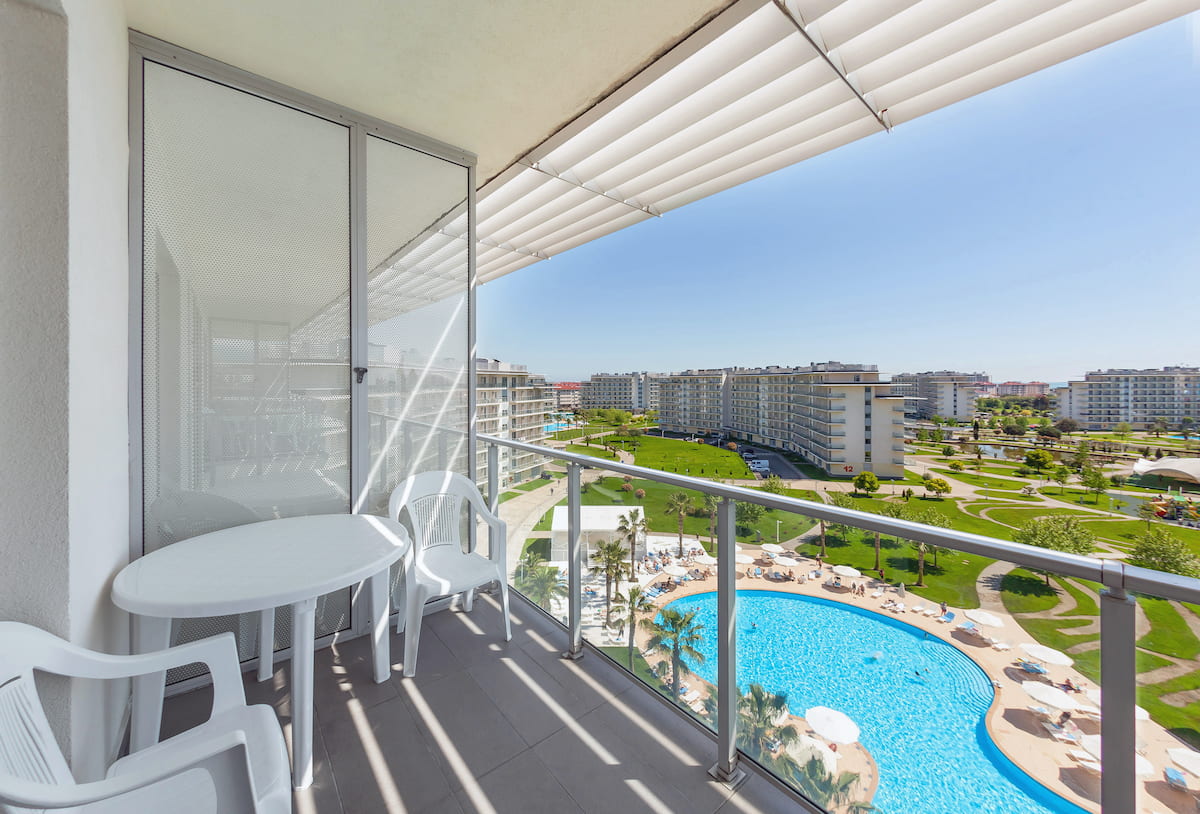 Апартаменты трехкомнатные с кухней