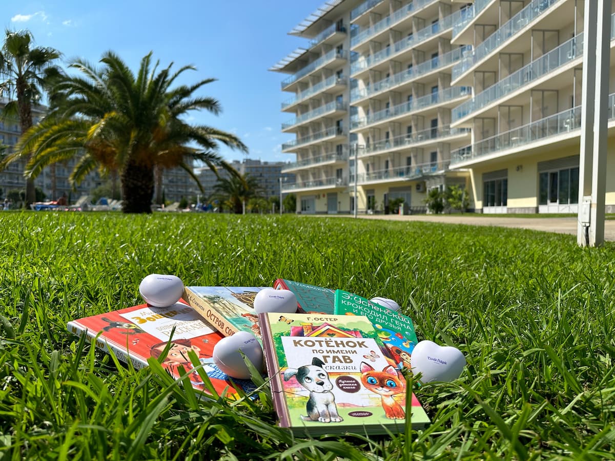 «Иванушки International» подписали детские книги для  «Сочи Парк Отеля»