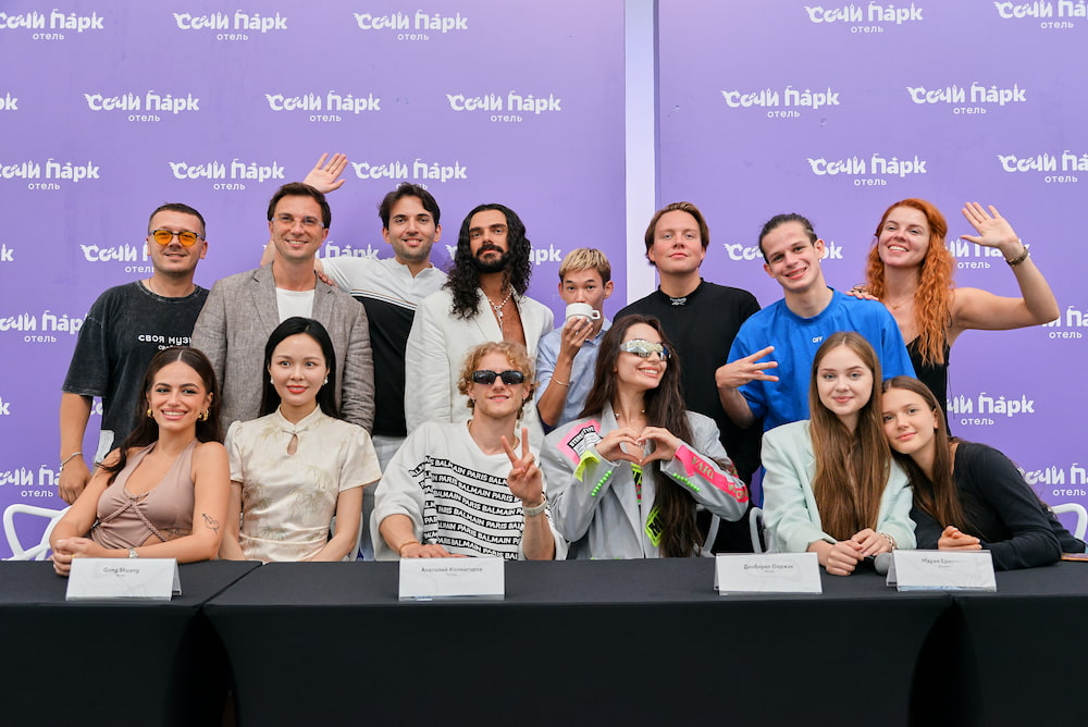 В «Сочи Парк Отеле» состоялась пресс-конференция конкурсантов «Новой волны»