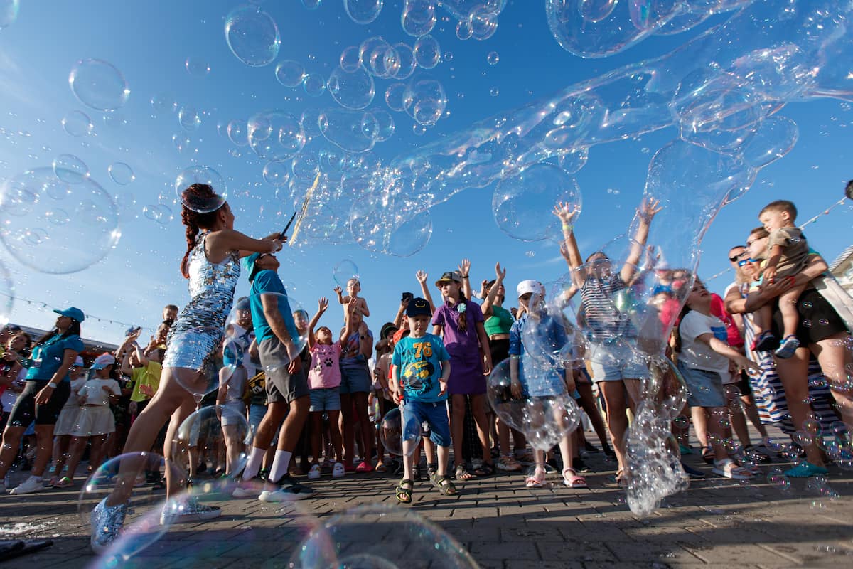«Сочи Парк Отель» открыл летний сезон ярким праздником