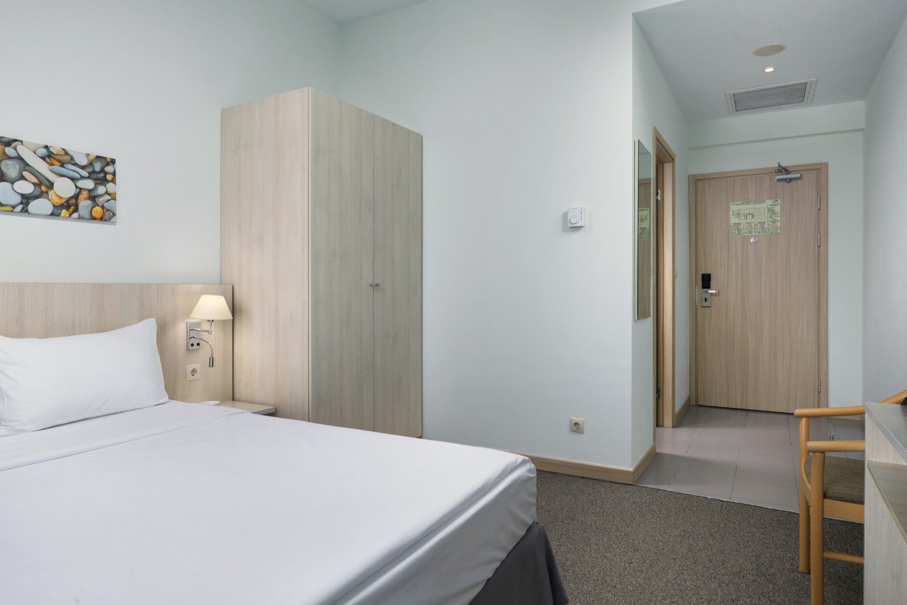 Double standard with view