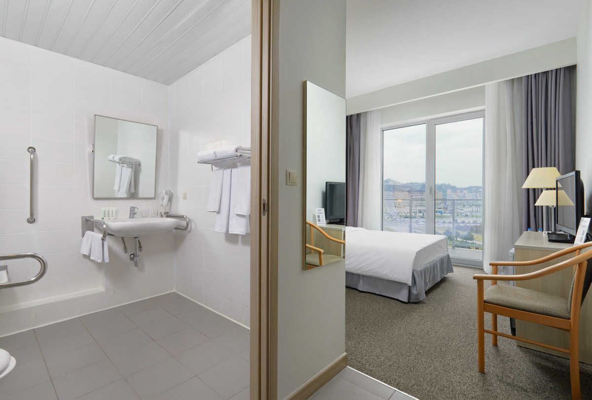 Standard for guests with reduced mobility (single)